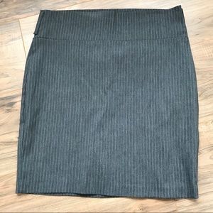 Mandee mini skirt. Pinstripes. Size Medium